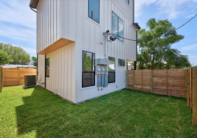29th image of 301 N Pleasant Valley Rd #1, Austin, TX 78702 | MLS# 6583651