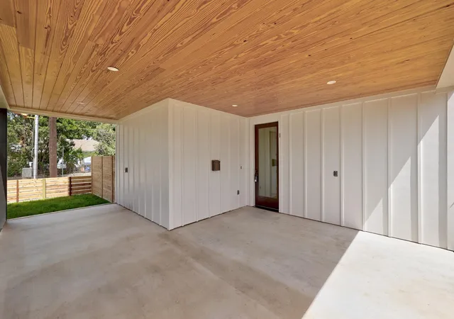 3rd image of 301 N Pleasant Valley Rd #1, Austin, TX 78702 | MLS# 6583651