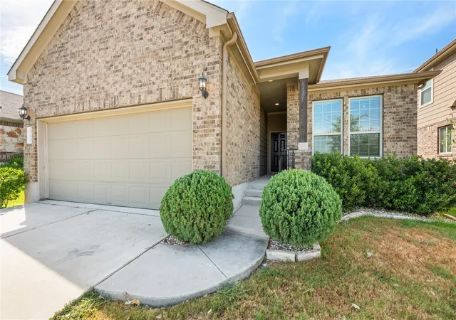 Photo 1 of Single family home for sale at 401 Duroc Dr, Hutto, TX 78634 | MLS# 1742510 | Listing updated on 2026-08-21