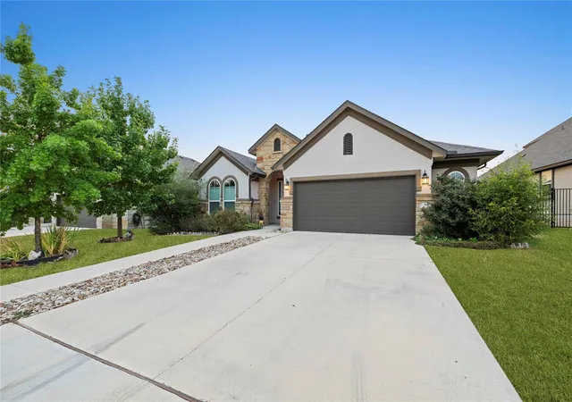 Photo 3 of Single family home for sale at 60 Rancho Trl, Georgetown, TX 78628 | MLS# 9643930 | Listing updated on 2026-08-30