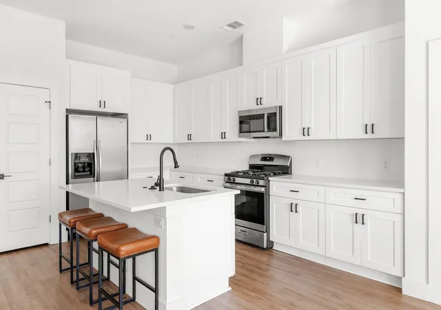 Photo 2 of Condo for sale at 1811 Webberville Rd #1307, Austin, TX 78721 | MLS# 4896219 | Listing updated on 2026-09-01