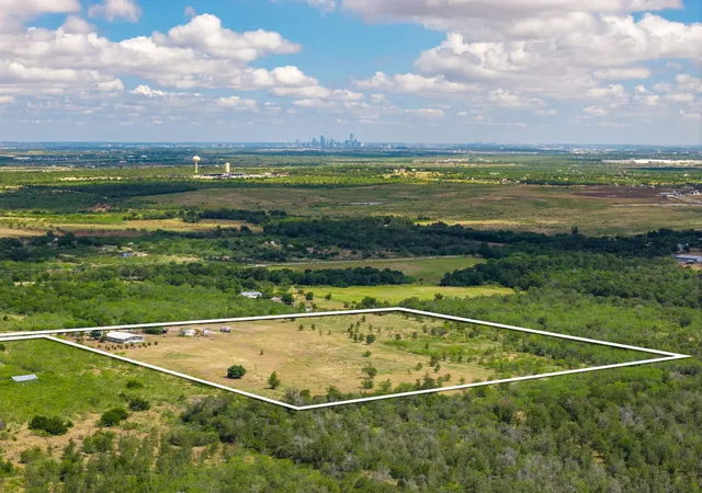 Photo 3 of Land for sale at 8804 Williamson Rd, Kyle, TX 78640 | MLS# 8492974 | Listing updated on 2026-08-21