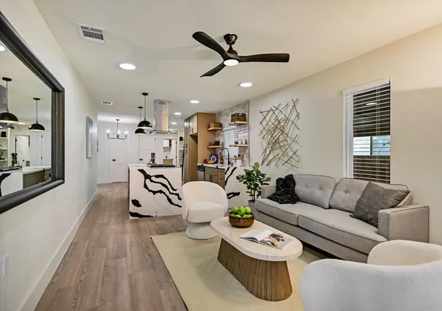 2nd image of 2406 Santa Maria St, Austin, TX 78702 | MLS# 2020597