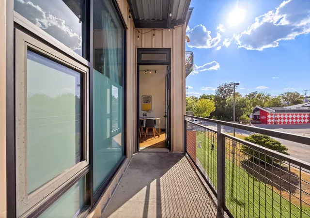 3rd image of 2525 S Lamar Blvd #206, Austin, TX 78704 | MLS# 1536393