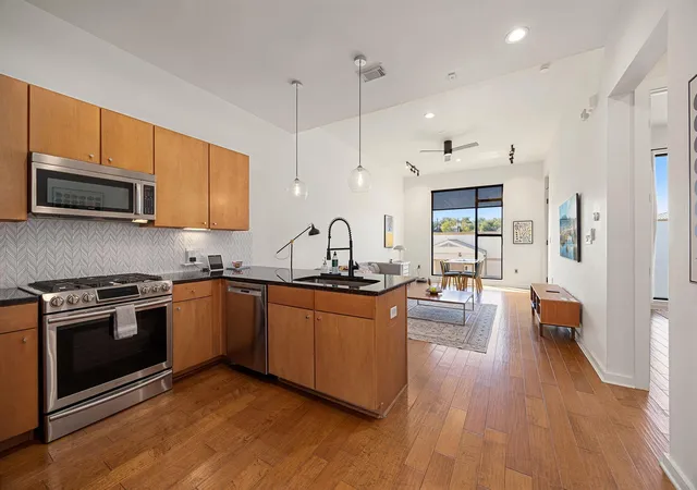 4th image of 2525 S Lamar Blvd #206, Austin, TX 78704 | MLS# 1536393