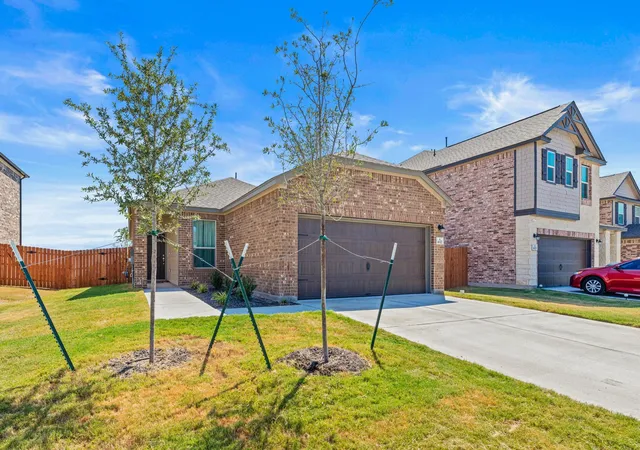 Photo 2 of Single family home for sale at 4027 Pinto Ln, Round Rock, TX 78665 | MLS# 6462110 | Listing updated on 2026-10-28