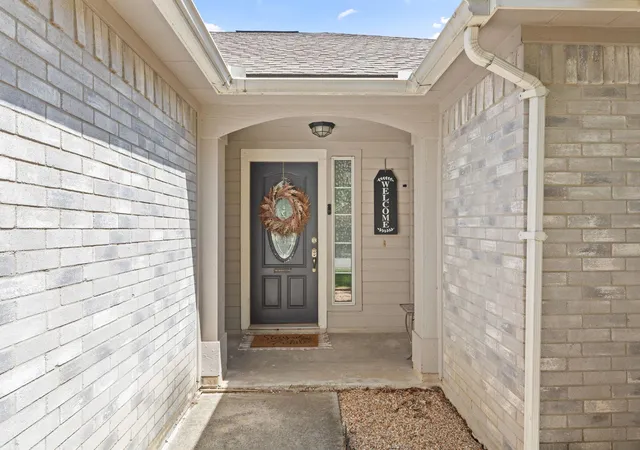 4th image of 130 Riley Cv, Kyle, TX 78640 | MLS# 9433358