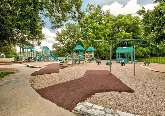 32nd image of 706 Milton Cv, Leander, TX 78641 | MLS# 3433936