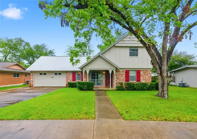 Photo 3 of Single family home for sale at 6103 Janey Dr, Austin, TX 78757 | MLS# 5306945 | Listing updated on 2026-08-22