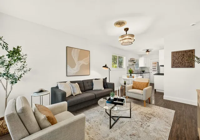 3rd image of 7711 Watson St, Austin, TX 78757 | MLS# 1611334
