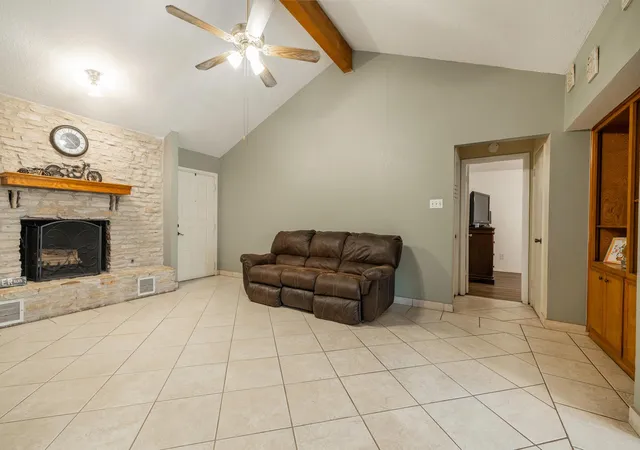 3rd image of 1713 Parkside Cir, Round Rock, TX 78664 | MLS# 2142748
