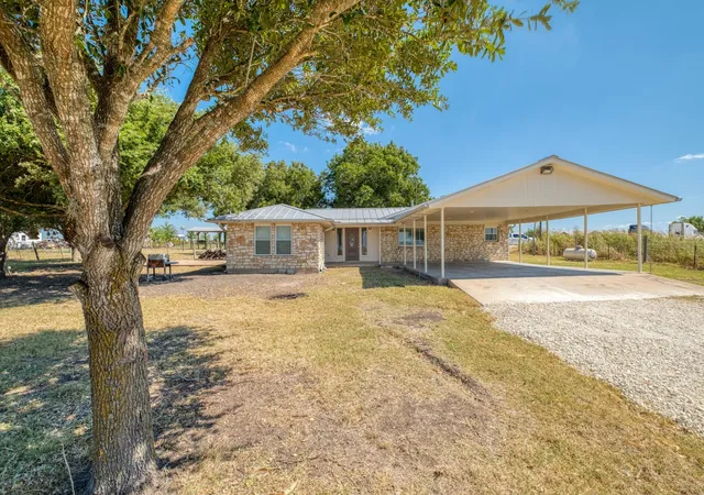 Photo 2 of Sale Pending at 20960 Cameron Rd, Coupland, TX 78615 | MLS# 5545838 | Listing updated on 2026-10-08