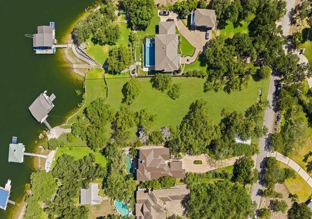 40th image of 909 Brooks Hollow Rd, Lakeway, TX 78734 | MLS# 1191410