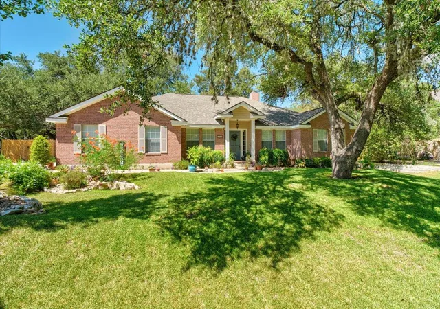 2nd image of 202 Treetop Wy, Buda, TX 78610 | MLS# 6895833