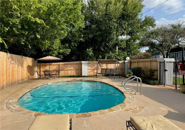35th image of 6109 Bullard Dr #A, Austin, TX 78757 | MLS# 6624740