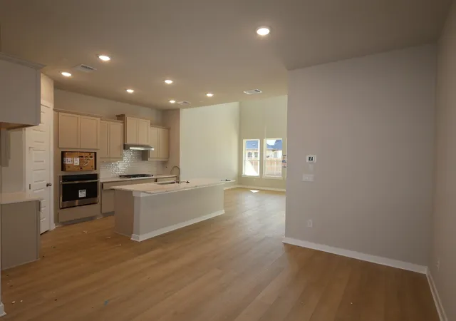 Photo 3 of Single family home for sale at 913 Purmela St, Leander, TX 78641 | MLS# 7833358 | Listing updated on 2026-10-22