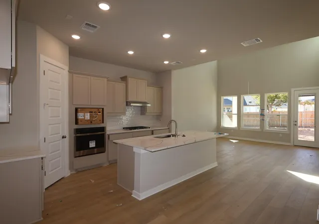 Photo 4 of Single family home for sale at 913 Purmela St, Leander, TX 78641 | MLS# 7833358 | Listing updated on 2026-10-22