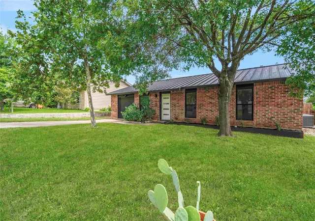 Photo 2 of Single family home for sale at 1102 Warrington Dr, Austin, TX 78753 | MLS# 1453150 | Listing updated on 2026-09-03