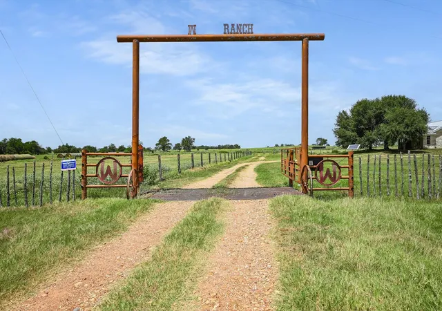 1st image of 1170 Private Road 3241, Lincoln, TX 78948 | MLS# 9135003