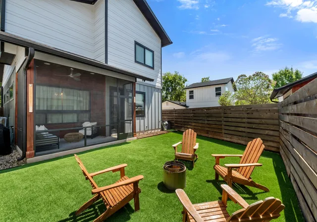 Photo 1 of Single family home for sale at 409 W 55th 1/2 St #1, Austin, TX 78751 | MLS# 2270177 | Listing updated on 2026-09-29