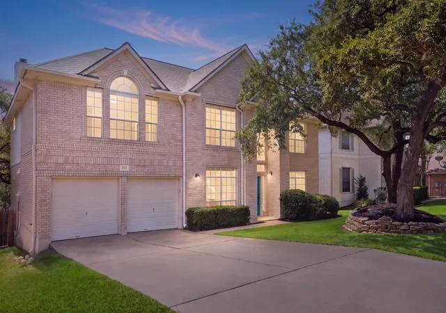Photo 1 of Single family home for sale at 7113 Bending Oak Rd, Austin, TX 78749 | MLS# 1107415 | Listing updated on 2026-09-23