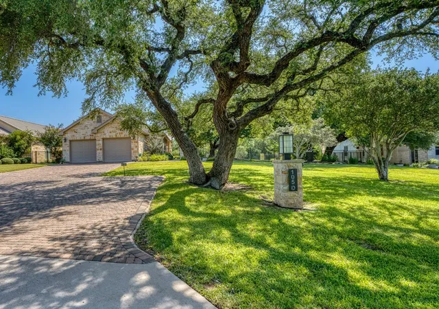 1st image of 105 D Lachite, Horseshoe Bay, TX 78657 | MLS# 3229527