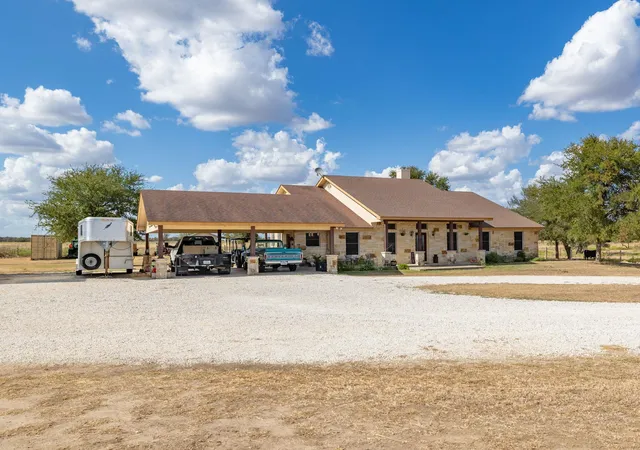Photo 2 of Single family home for sale at 1801 County Road 470, Coupland, TX 78615 | MLS# 4728810 | Listing updated on 2026-10-09