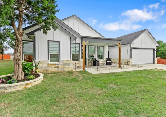 2nd image of 123 Zacate St, Elgin, TX 78621 | MLS# 7266393