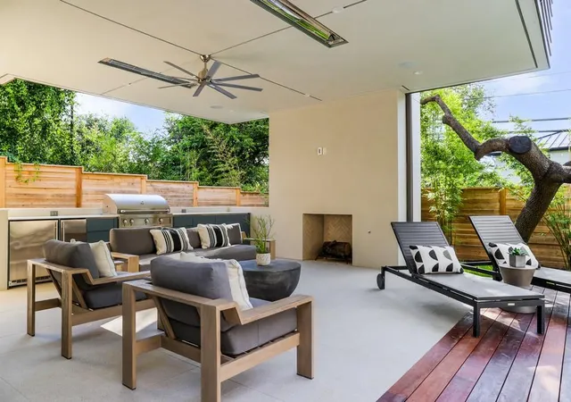 Photo 37 of Mansion for sale at 2308 Hartford Rd, Austin, TX 78703 | MLS# 2905010 | Listing updated on 2026-08-26