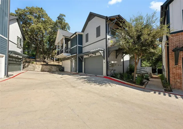 2nd image of 3809 Valley View Rd #19, Austin, TX 78704 | MLS# 1995533