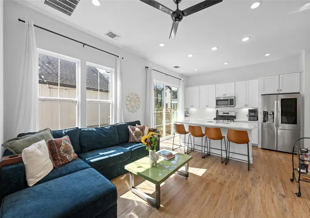 5th image of 3809 Valley View Rd #19, Austin, TX 78704 | MLS# 1995533