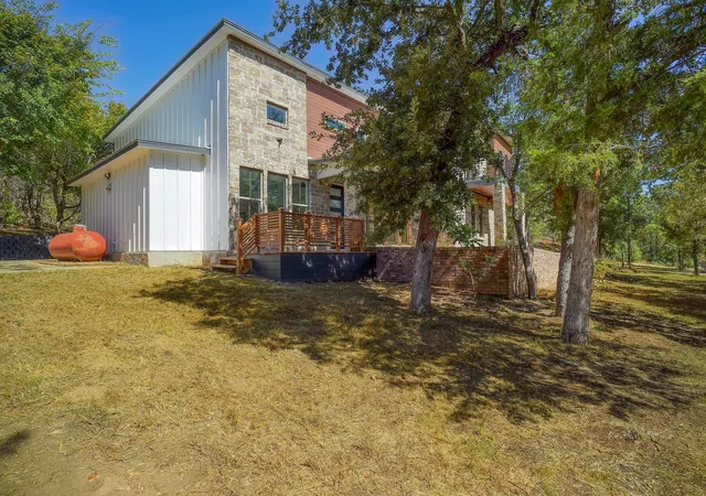 5th image of 316 Tall Forest Dr, Bastrop, TX 78602 | MLS# 9450002