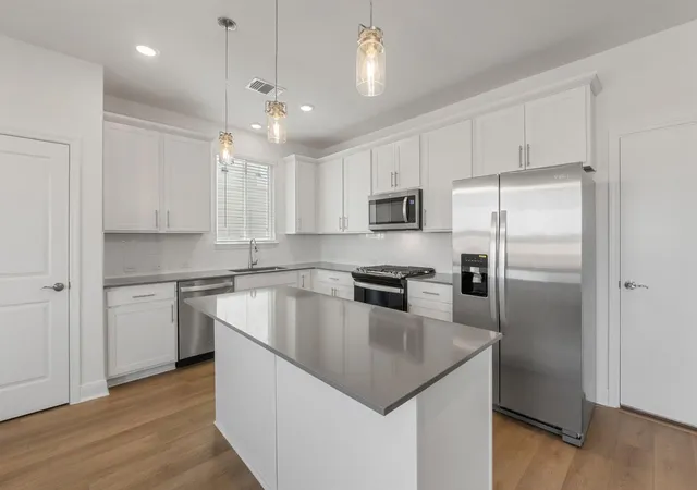 Photo 4 of Single family home for sale at 401 Mildred Pr, Georgetown, TX 78626 | MLS# 3994078 | Listing updated on 2026-10-07