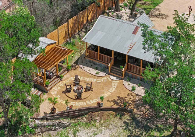 4th image of 1130 Indian Mound Rd, Spicewood, TX 78669 | MLS# 4819133