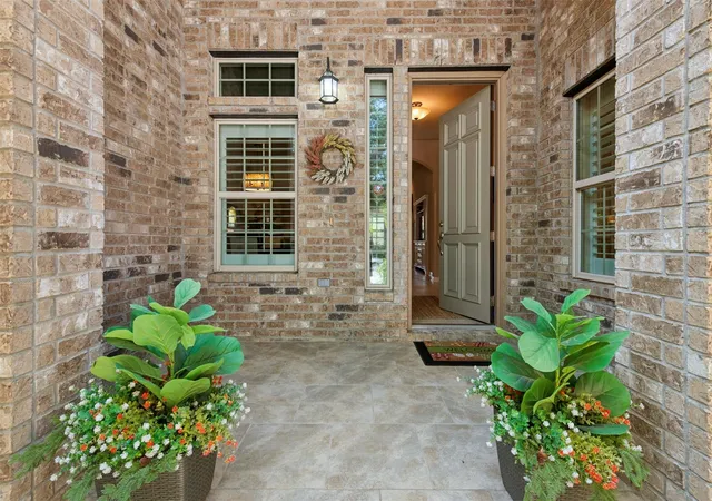Photo 3 of Single family home for sale at 15612 Pontic Pass, Bee Cave, TX 78738 | MLS# 8874358 | Listing updated on 2026-08-30