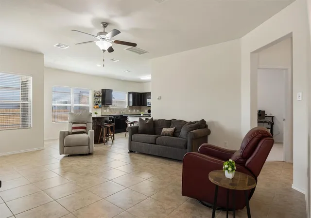 Photo 3 of Single family home for sale at 400 Circle Wy, Jarrell, TX 76537 | MLS# 6307801 | Listing updated on 2026-09-04