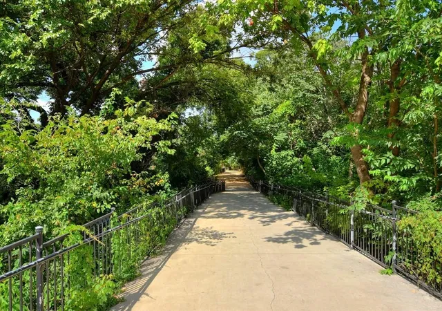 2nd image of 1900 Barton Springs Rd, Austin, TX 78704