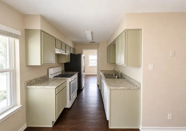Photo 3 of Single family home for sale at 5624 Signal Pt, Austin, TX 78724 | MLS# 8135408 | Listing updated on 2026-10-01