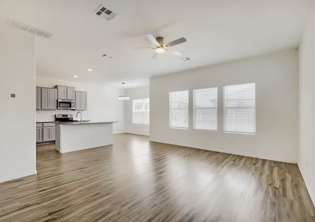 Photo 3 of Single family home for sale at 125 Guardian Angel Ct, Jarrell, TX 76537 | MLS# 1645037 | Listing updated on 2026-10-03