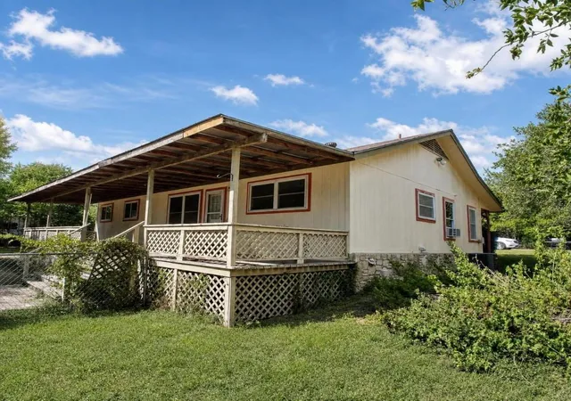 Photo 3 of Single family home for sale at 11540 Crumley Crk Rd, Jonestown, TX 78645 | MLS# 1039083 | Listing updated on 2026-10-09