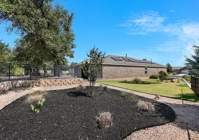 20th image of 200 Comal Ln, Georgetown, TX 78633 | MLS# 8188365