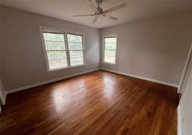 Photo 2 of Single family home for sale at 134 E Hillcrest Dr, San Marcos, TX 78666 | MLS# 7673596 | Listing updated on 2026-08-23