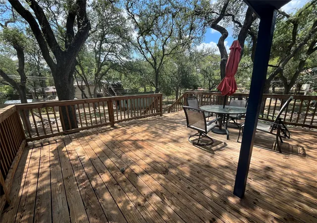Photo 4 of Single family home for sale at 134 E Hillcrest Dr, San Marcos, TX 78666 | MLS# 7673596 | Listing updated on 2026-08-23