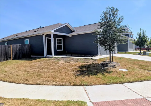 2nd image of 1112 Minnow Ln, Bastrop, TX 78602 | MLS# 6224207