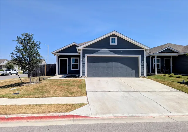 3rd image of 1112 Minnow Ln, Bastrop, TX 78602 | MLS# 6224207