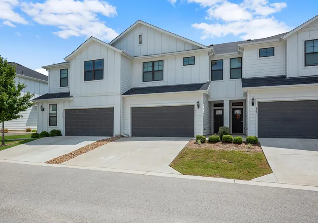 2nd image of 253 Fieldwood Dr, Buda, TX 78610