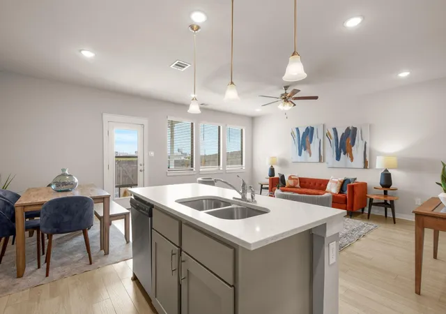 5th image of 253 Fieldwood Dr, Buda, TX 78610