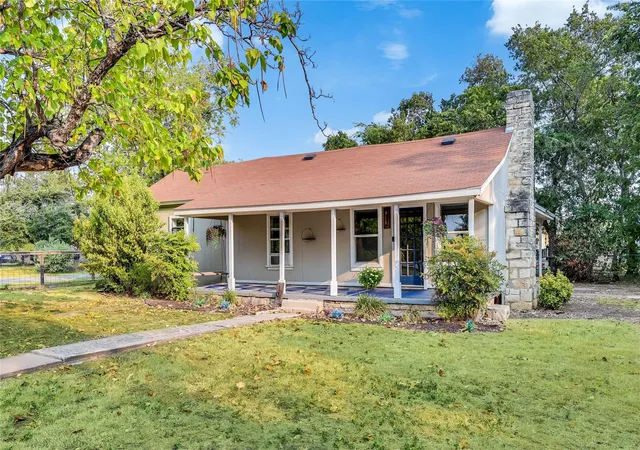 Photo 3 of Single family home for sale at 101 Patricks Aly, Liberty Hill, TX 78642 | MLS# 3335503 | Listing updated on 2026-10-07
