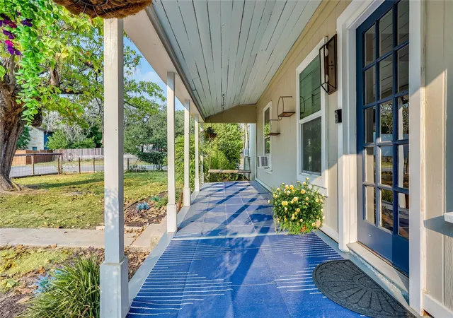 Photo 4 of Single family home for sale at 101 Patricks Aly, Liberty Hill, TX 78642 | MLS# 3335503 | Listing updated on 2026-10-07