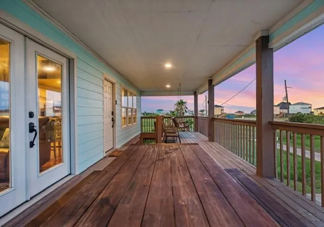 Photo 4 of Single family home for sale at 157 Verdia Dr, Crystal Beach, TX 77650 | MLS# 3427337 | Listing updated on 2026-09-24